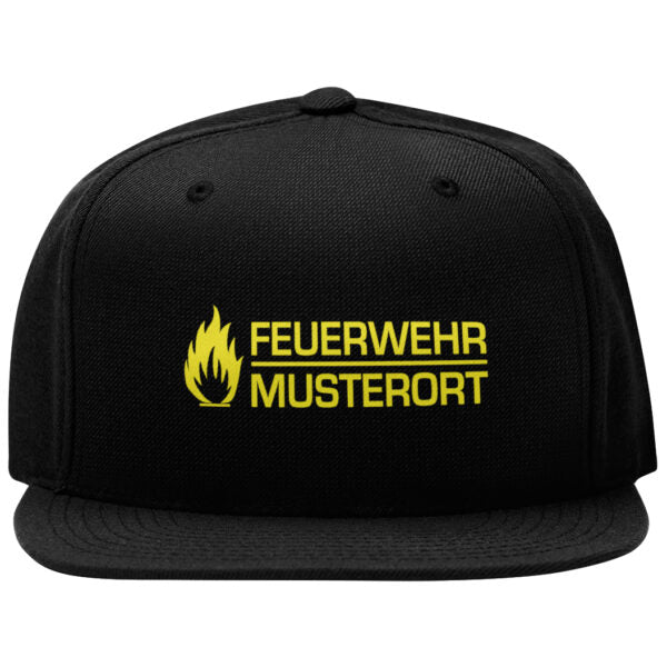 Snap Back Cap Unisex | Flammen Feuerwehr mit Ortsname Basic Schwarz
